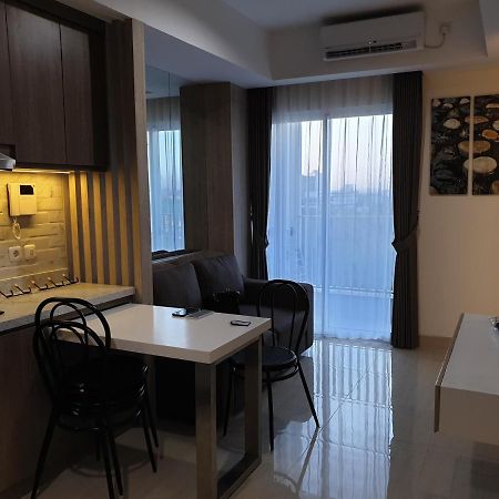 Apartemen Grand Sungkono Lagoon Venetian. Сурабая Екстер'єр фото